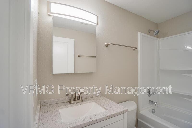 Vancouver Condo: 4420 Gibbons St