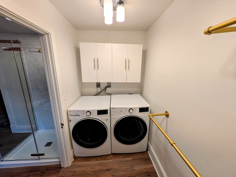 Newton House: 517 1st Avenue West