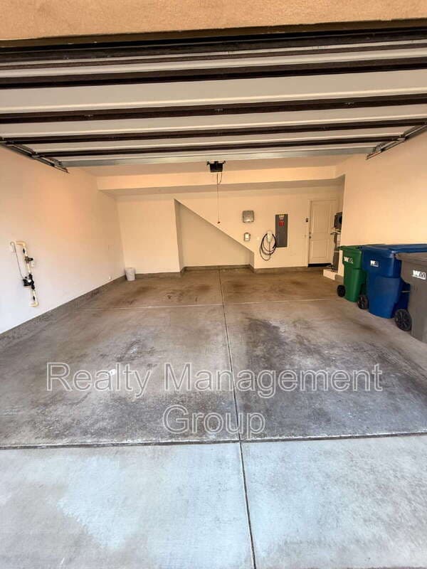 Santee House: 8711 Aruba Lane