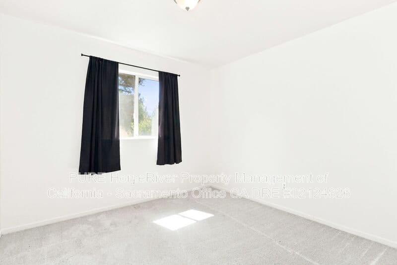 Davis House: 2224 Glacier Dr