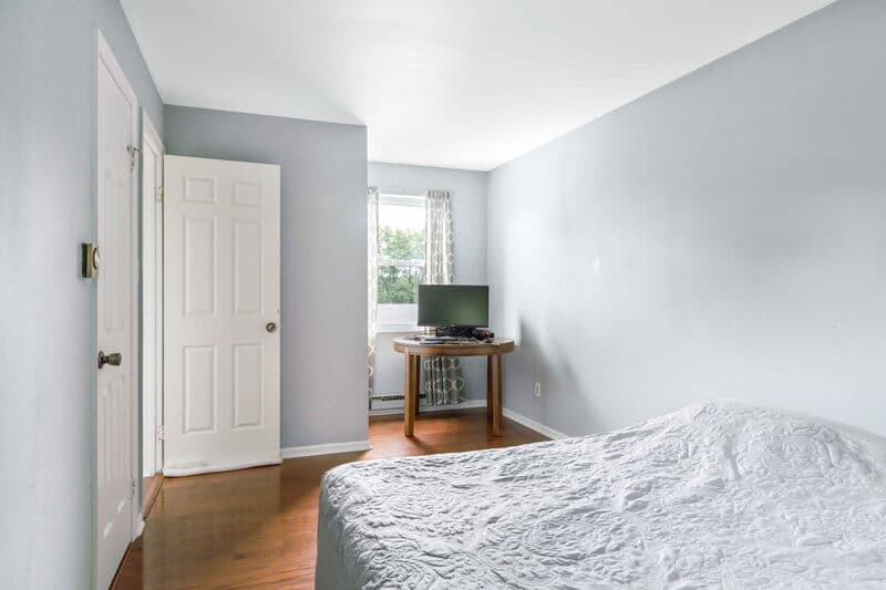 Littiz House: 24 Knollwood Drive