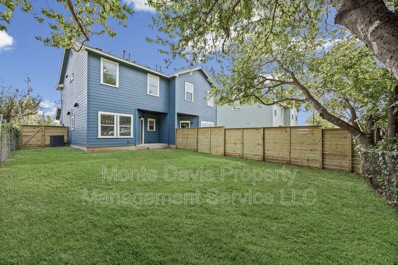 Austin Condo: 1802 Springdale Rd