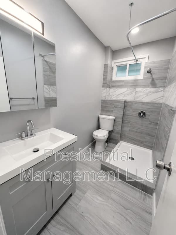 Wallingford Condo: 219 South Orchard St