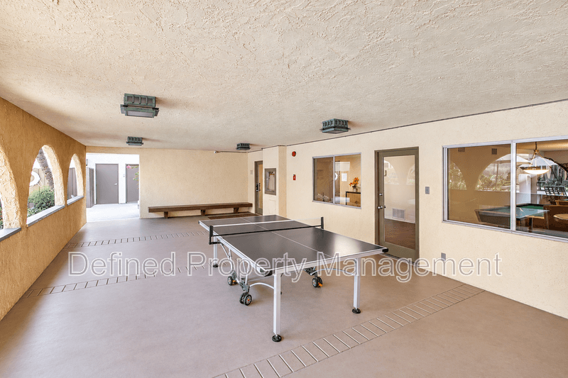 Sherman Oaks Condo: 4701 NATICK AVE