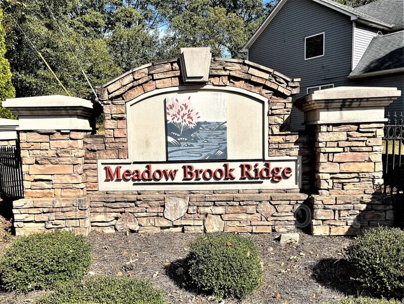 Snellville House: 2370 Temple View Ct