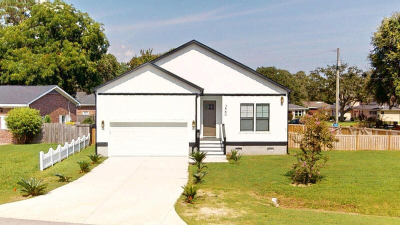 Johns Island House: 3560 Old Ferry Road