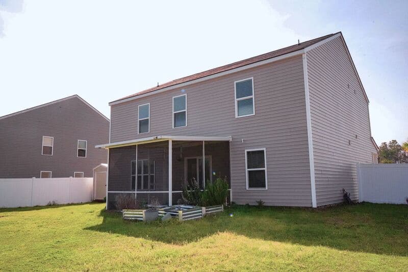 Guyton House: 105 Butternut Blvd