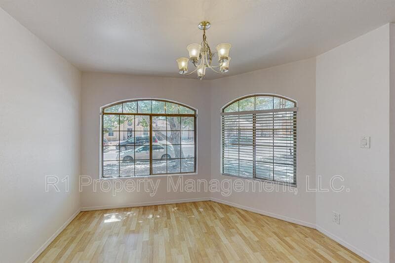 Rio Rancho House: 1729 Chamisa Road Northeast