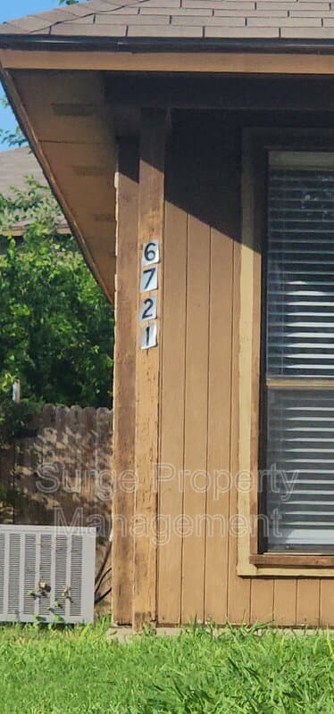 Fort Worth Condo: 6721 Loma Vista Drive
