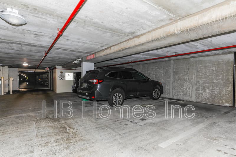 Honolulu Condo: 725 Kapiolani Boulevard #2402 - 1