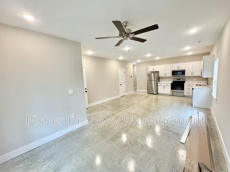 Richmond Condo: 1412 Rogers St