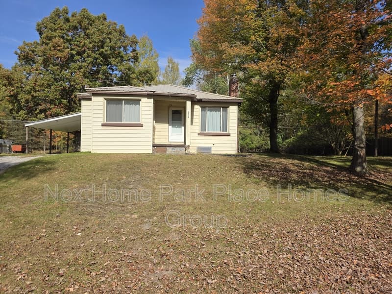 Midland House: 5514 Countryside Drive