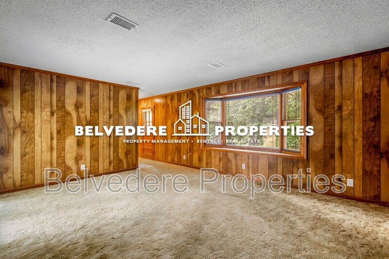Greensboro House: 3931 Manila Road