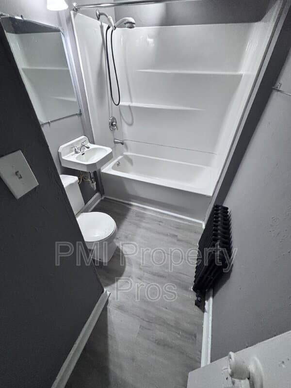 Milwaukee Condo: 1562 S 7th St