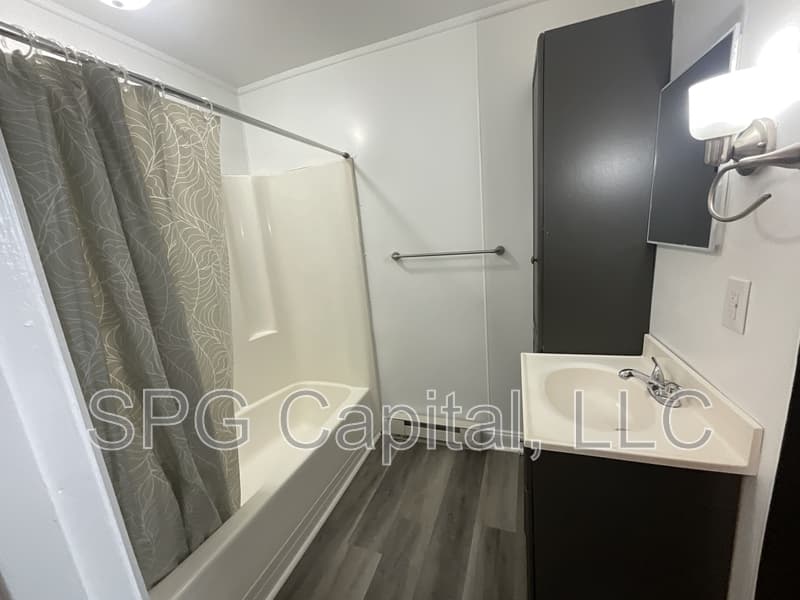 York Condo: 618 Salem Ave, York - 1st Fl
