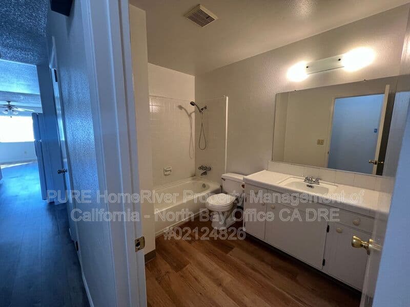 Ukiah House: 571 Chablis Ct