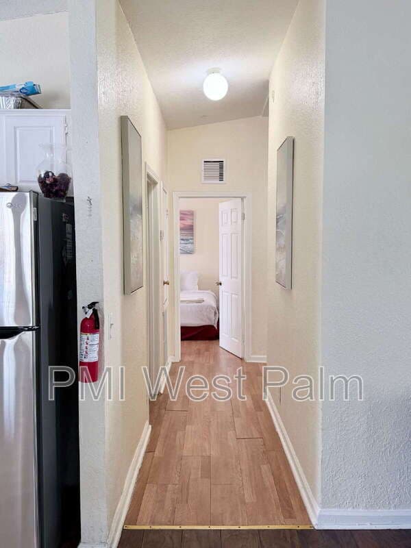 West Palm Beach Condo: 716 21st St