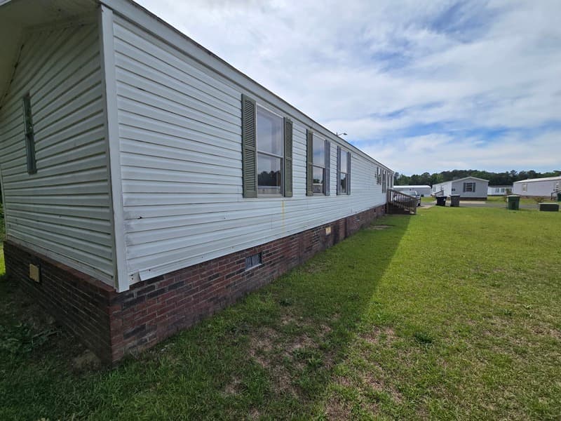 Fayetteville House: 2502 Cattail Cir