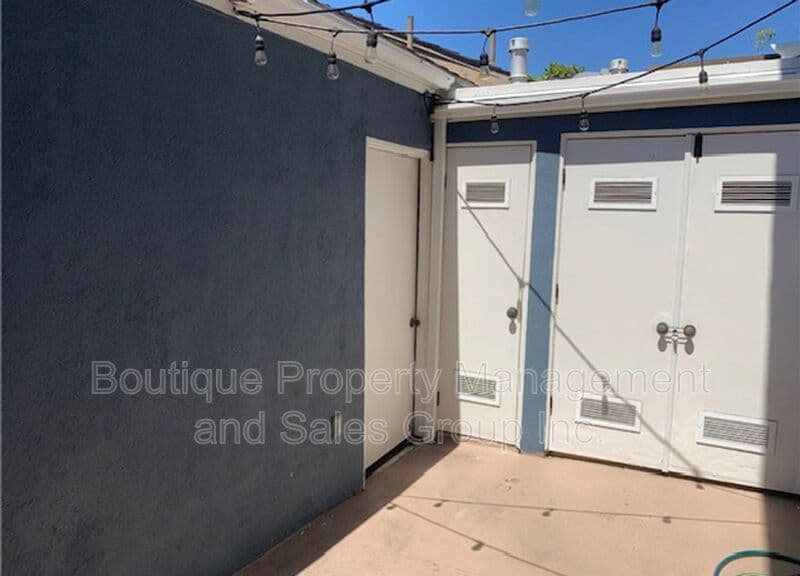 Costa Mesa Condo: 2336 Minuteman Way