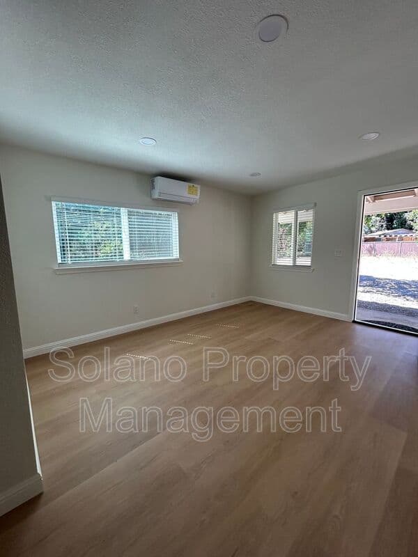 Vacaville House: 316 Butcher Road