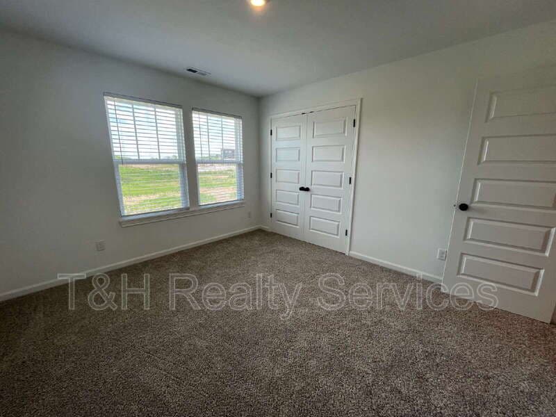 Plainfield House: 9275 Loyola Way