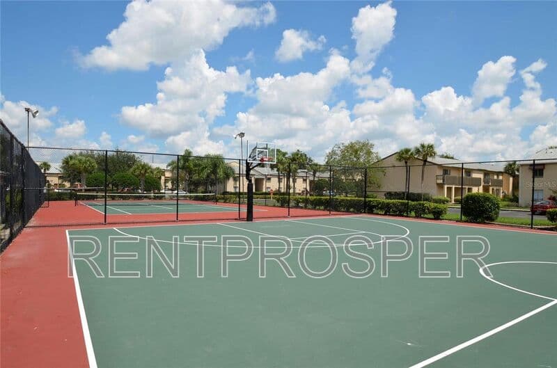 Orlando Townhome: 4267 S. Semoran Blvd