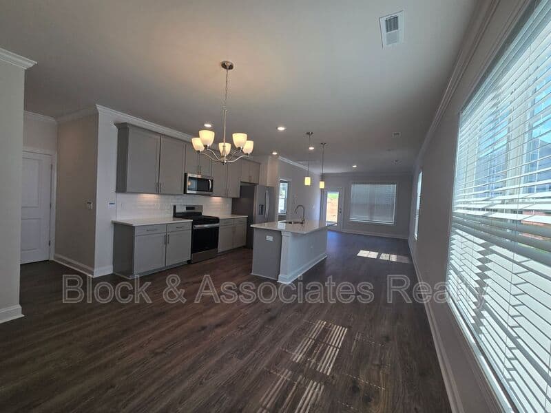Jamestown House: 209 Ranger Rd