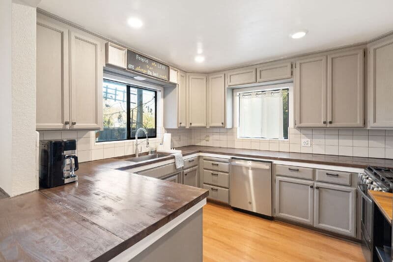 Carmichael House: 2122 Gunn Road