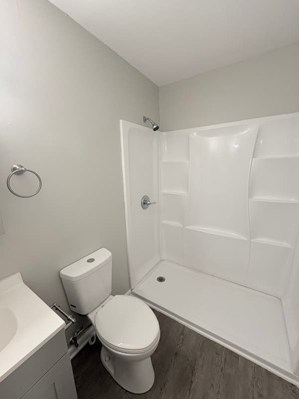 Columbia Townhome: 153 Wood Ct