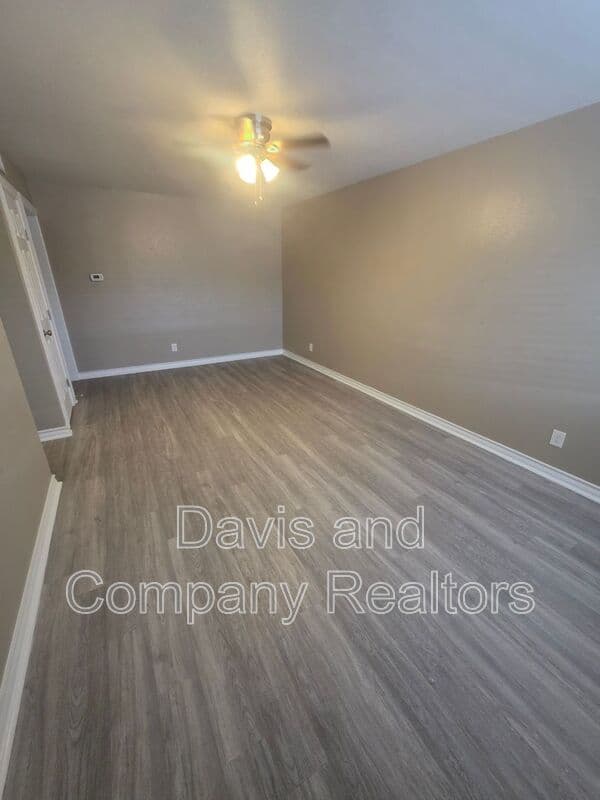 Midland Condo: 2910 W Michigan Ave