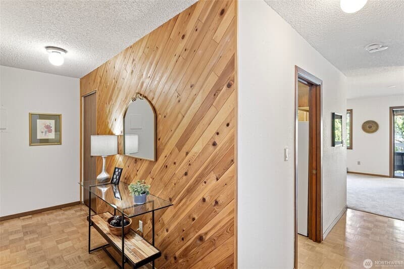 Bellevue Townhome: 12840 SE 40th Ct