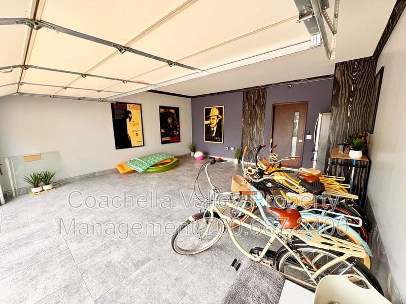 Rancho Mirage House: 21 Lake Shore Dr
