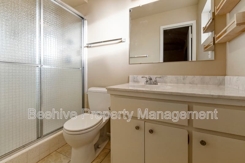 Mesa House: 5328 E Decatur St