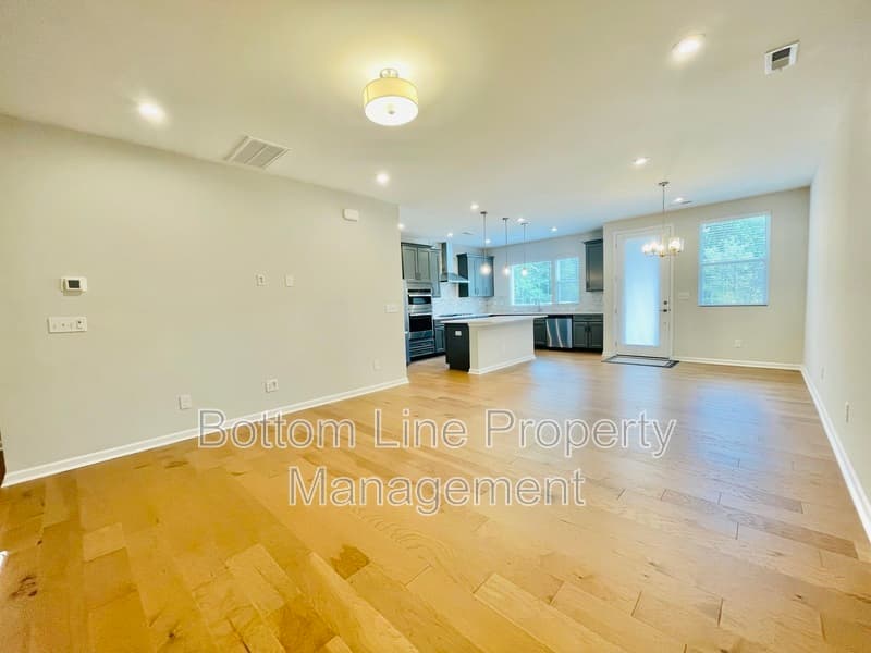 Charlotte Townhome: 419 Vinroot Aly