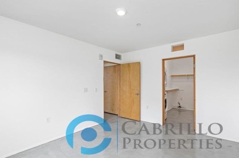 San Diego Condo: 2870 Fourth Ave