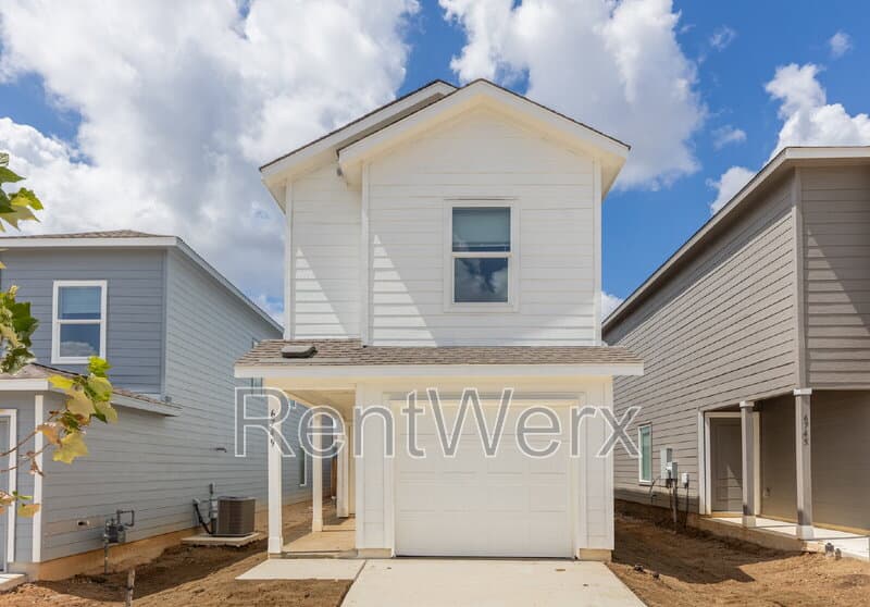 Elmendorf House: 6749 Marble Ridge