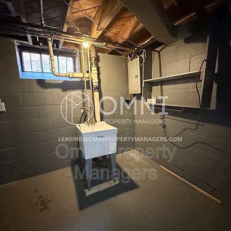 Detroit House: 9747 Somerset Ave