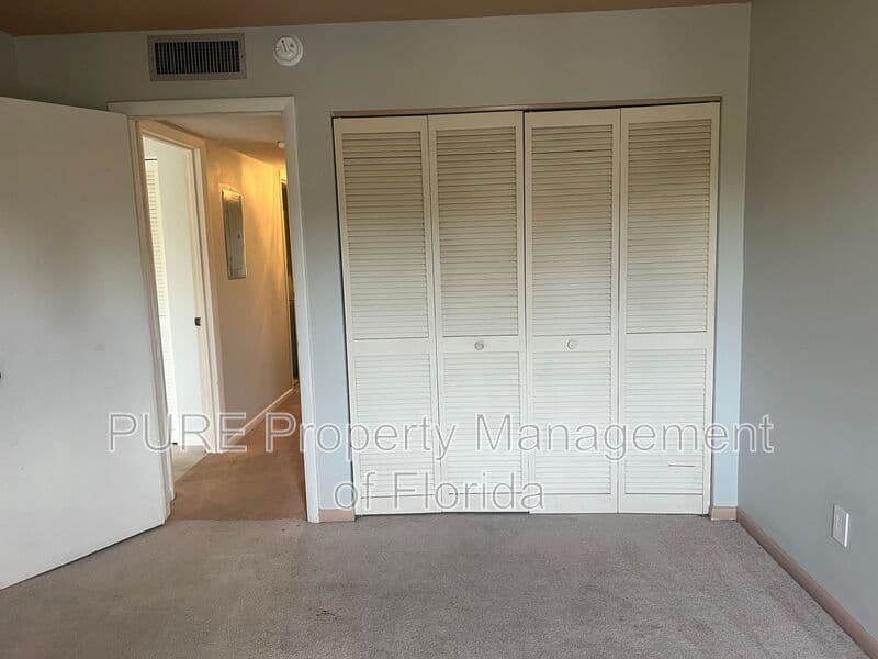 Ocala House: 549 Fairways Drive