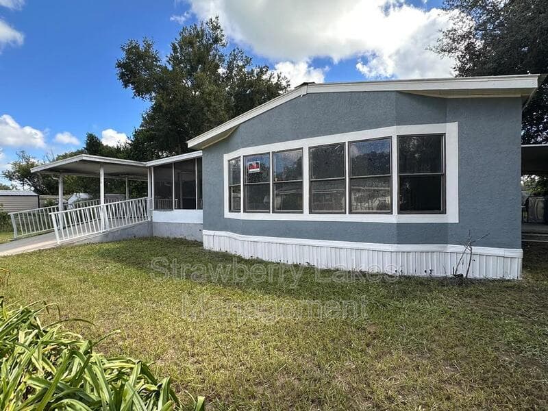 Zephyrhills House: 4710 Buckeye St