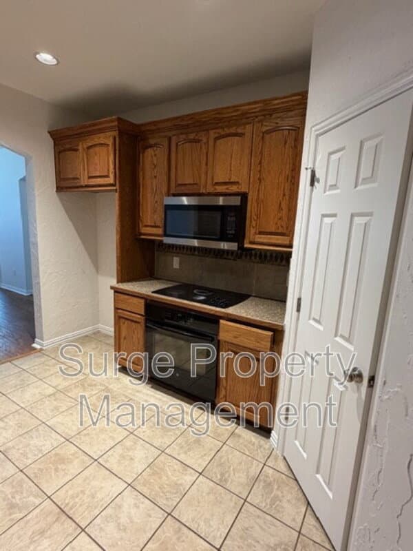 Saginaw House: 500 Leatherman Drive