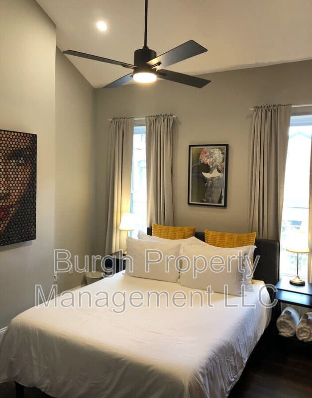 Pittsburgh Townhome: 2512 Penn Avenue