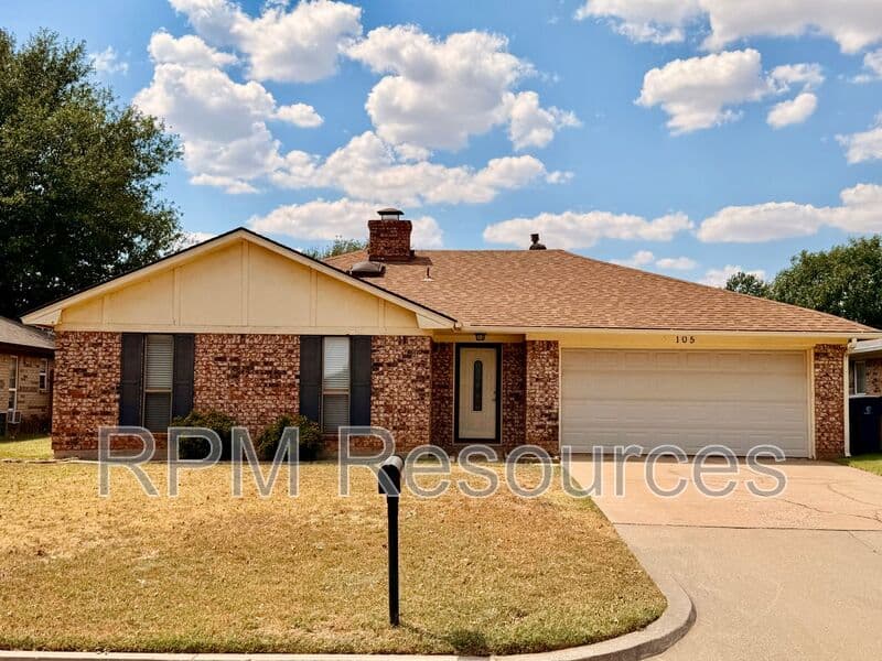 Yukon House: 105 N Eastgate Dr