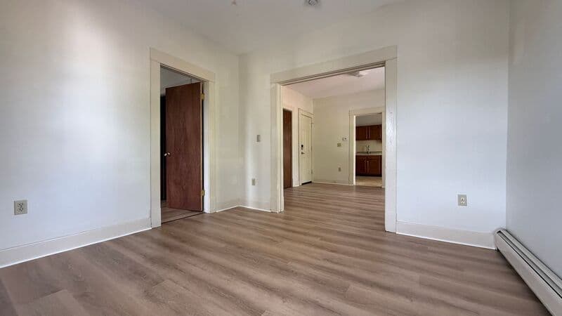 Springfield Condo: 680 Carew St