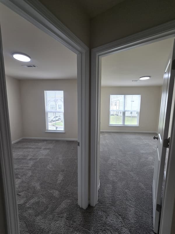 Jamestown Townhome: 4028 Beckton Trail