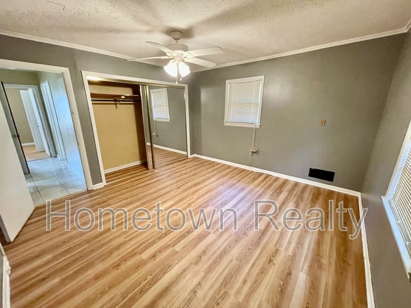 Riverdale House: 269 Valley Hill Road