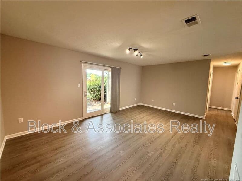 Hope Mills House: 4083 Professional Dr