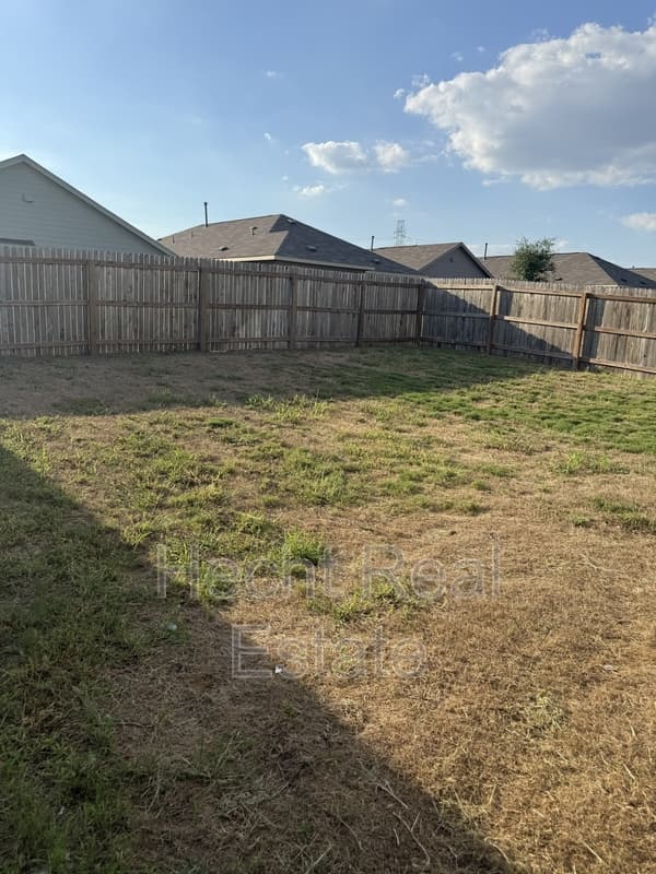 Seguin House: 9144 Luciano Place
