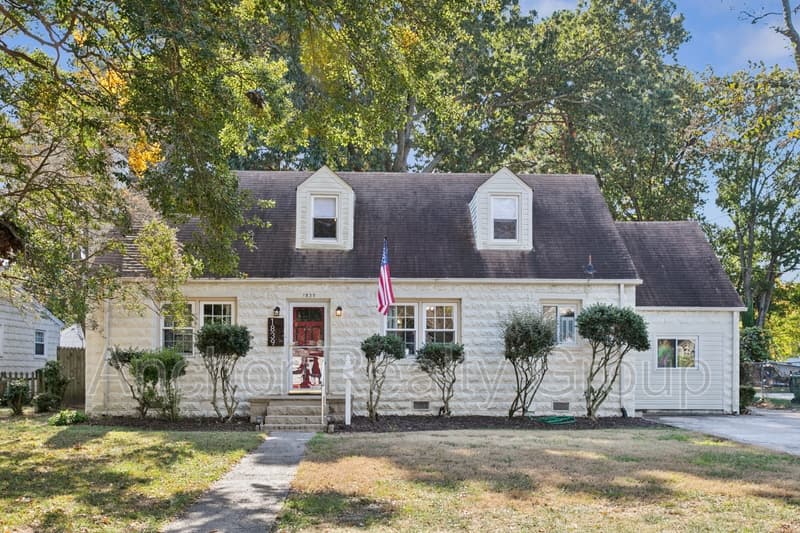 Norfolk House: 1839 Edgewood Avenue