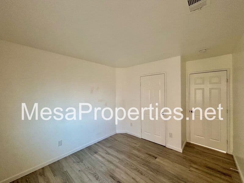 Victorville House: 13878 Summer Wind St.