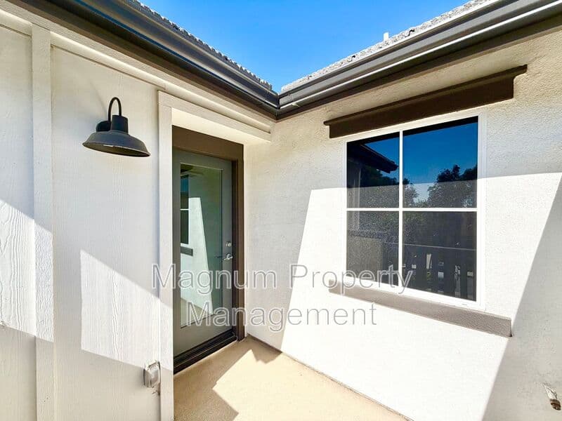 Murrieta House: 41974 Emelia St.